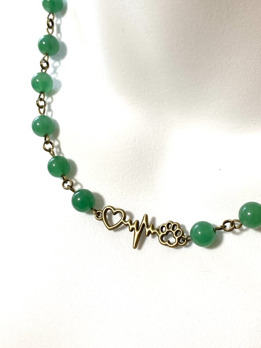 Green Chalcedony Short Necklace, Gemstone & Bronze Paw Print Heart Beat